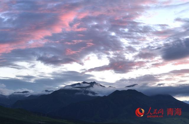 秋风轻抚祁连山