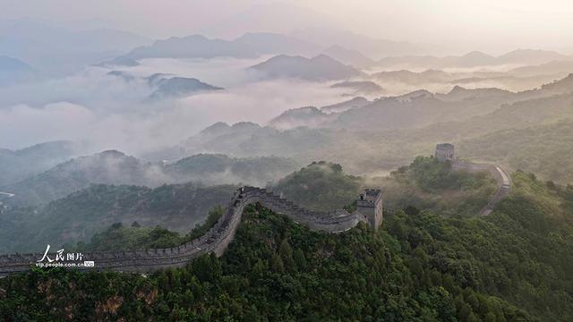 云涌雄关 壮美长城