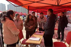 唐河：岗位送到家门口 就业服务零距离图片