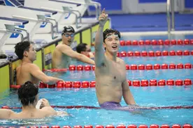 刷新个人最好成绩夺冠，汪顺感谢家乡父老给了他力量图片