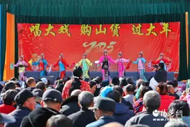 洛南县千人齐吼秦腔迎新年图片