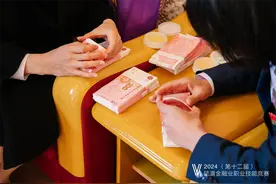 点钞高手齐聚 “竞”显“钞能力”图片