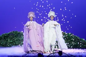 1分钟售罄的《梁祝》、三度来汉的《只此青绿》，“灵动长江”舞台艺术精品展点亮江城秋日图片