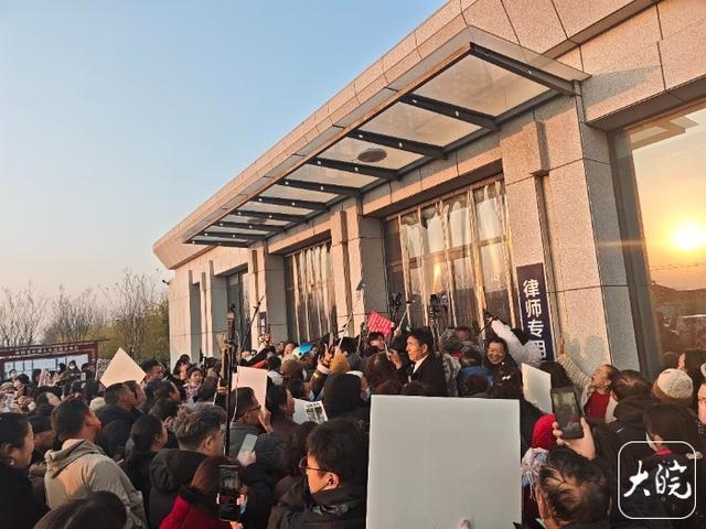 罗大美遭绑架遇害案5日二审开庭，妹妹：一直走到无路可走	，才能去和我哥说“我们尽力了	”