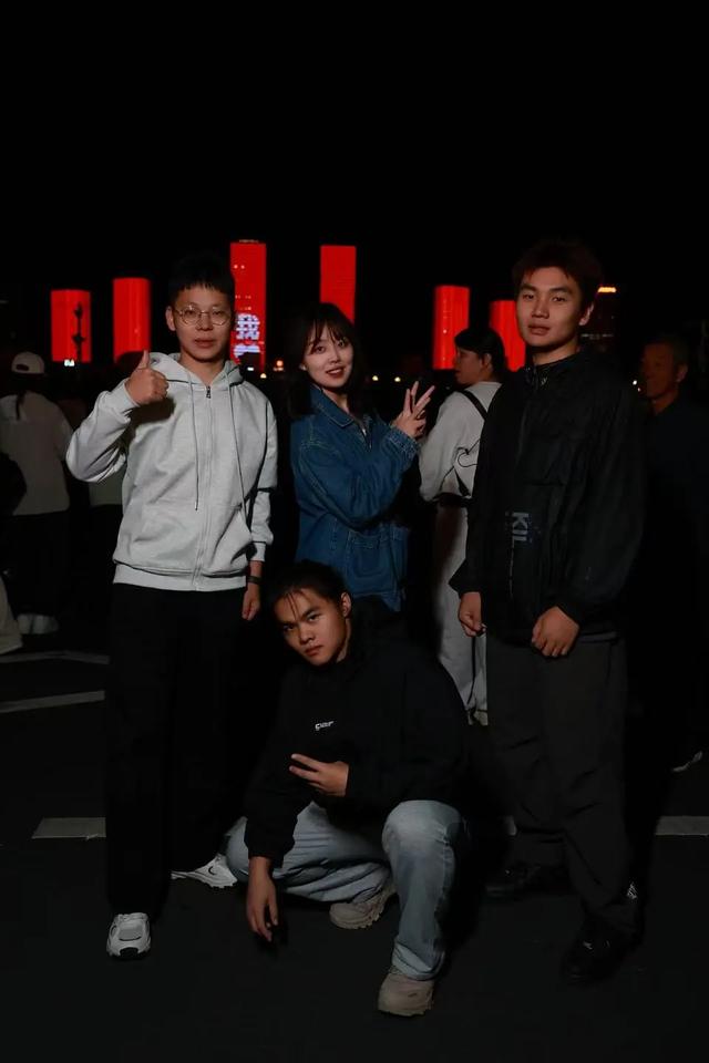 免费！康巴什绝美旅拍照片 你拿到了吗？