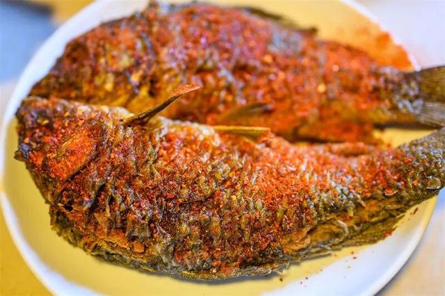 来红河看“滇超联赛”！当保山遇上红河，开启一段奇妙篇章！