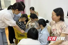 张家界桑植县举办第一期小儿推拿家长免费培训图片
