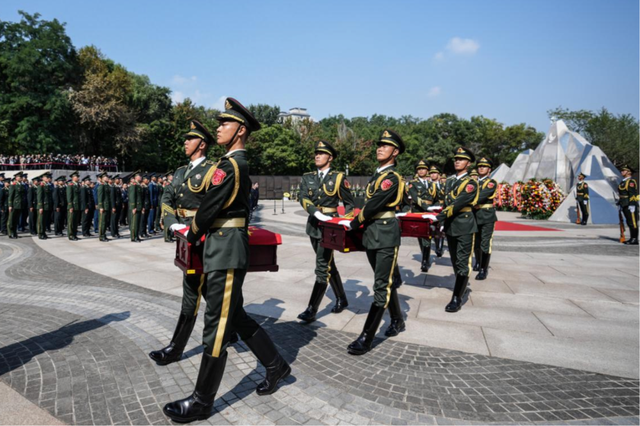 75年前的今天，他们跨过鸭绿江，只为守护祖国山河