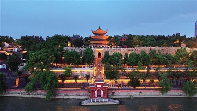 天下楼阁，“湘”“岳”和鸣