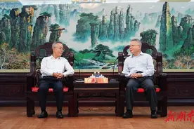 沈晓明与南航集团董事长马须伦一行会谈图片