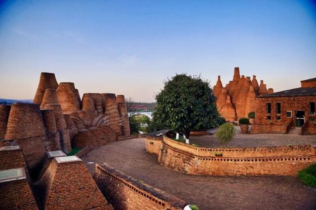 旅居红河 宝藏小城 | 在弥勒湖泉解锁慢生活