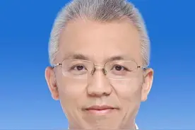 强世功履新中央民族大学副校长，长期在北大法学院工作图片