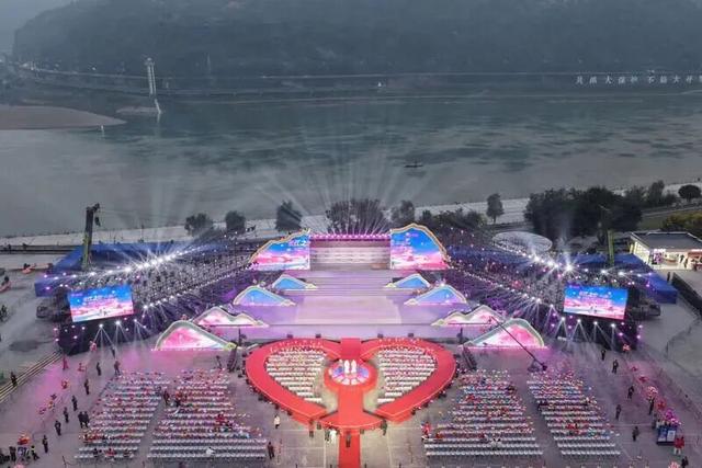 浪漫满城！今天，宜宾太甜啦