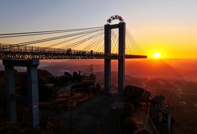 铜仁石阡：仙人街景区壮美日出日落演绎绝美篇章