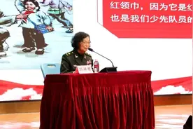雷锋生前辅导过的学生与上海师生分享雷锋故事图片
