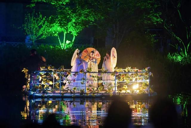 科技范、青和力、演艺热“出圈”，国庆节深圳龙岗文商旅吸金16.6亿元