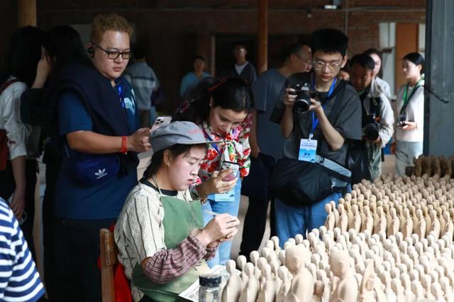 外籍记者甘肃行：解码陇东南传统新生与发展活力