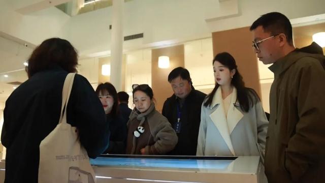 海外华文媒体打卡泾县：这是一本值得全球共读的“泾县读本”