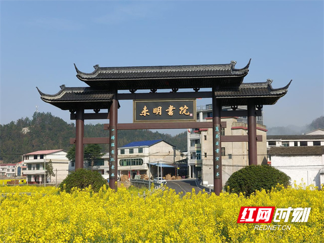 “路筑振兴梦”线上主题展示｜沿溪口路漫游双峰 解锁红色人文与山水生态双体验