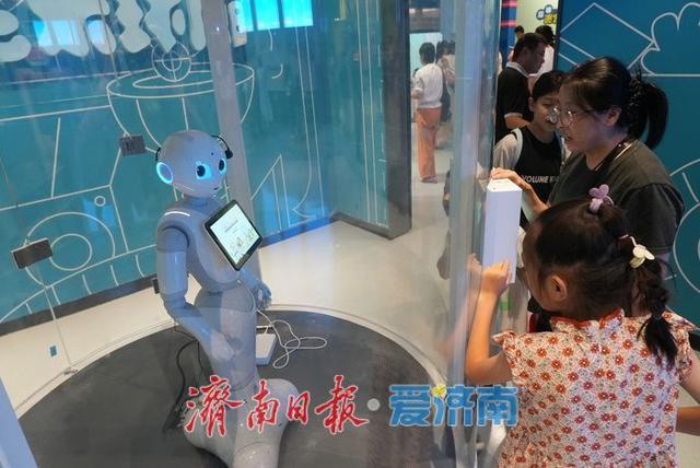 一年四季 泉在济南丨暑期已过半 山东省科技馆暑期“打卡”热度不减