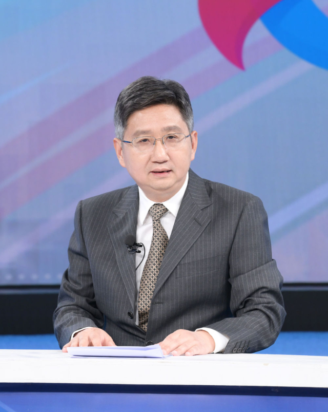 为民营经济持续、健康、高质量发展提供坚实法治保障——“中国经济圆桌会”共话民营经济促进法出台