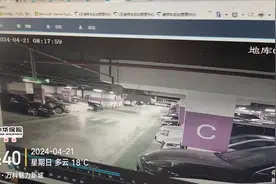 没踩油门车子撞上墙？林肯新车半年修了十几次，车主质疑车辆安全图片