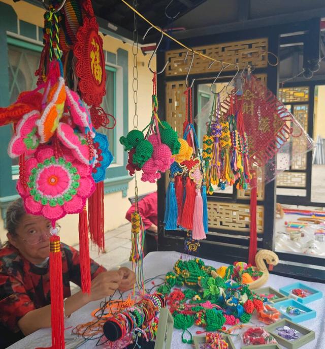 哈铁江上俱乐部“江上市集”正式开市打造冰城文旅新地标