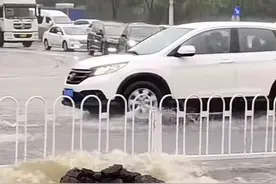湖北多地暴雨，京广高铁部分列车将限速停运！雨带维持至下周图片