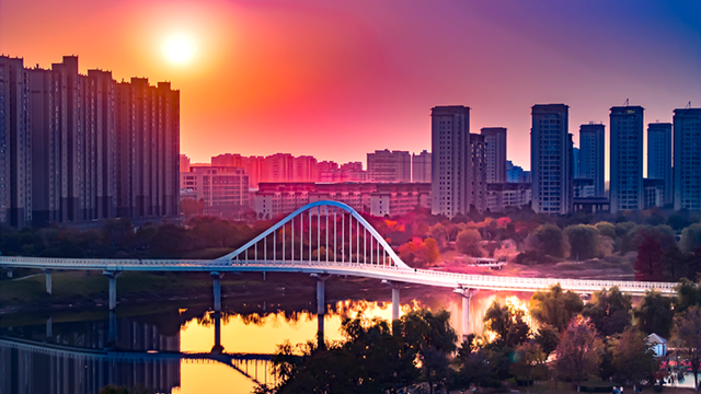 图说遂平：丹霞碧水缤纷色 层林尽染锦绣图