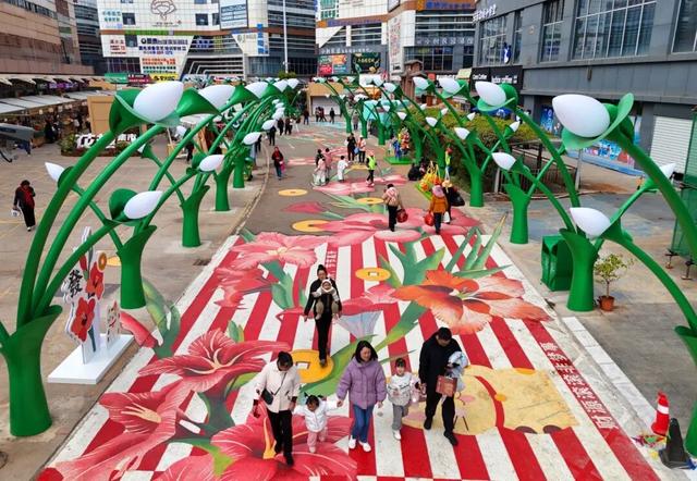 昭儿～来看滇超联赛 要在昆明耍几天呢噶