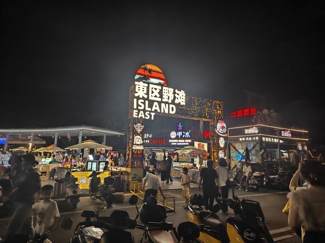 活力中国调研行｜福建泉州：夜经济点亮“滨海浪漫线”