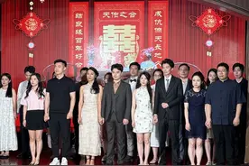 七夕佳节，书法名家为他们写下结婚纪念证书图片