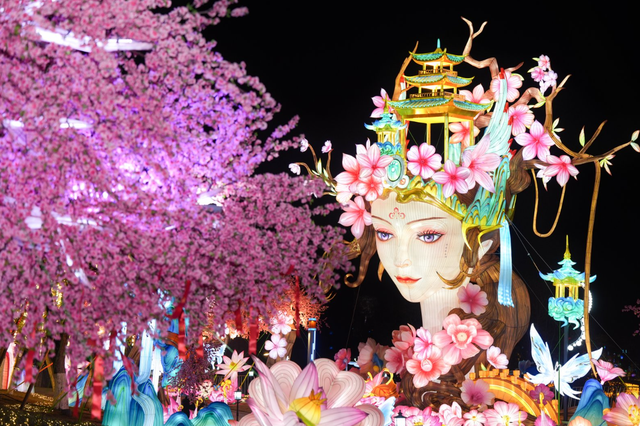 闹元宵！在东安湖赴一场光影与烟火的约会