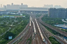 涨知识！不用方向盘，高铁列车如何变道？图片