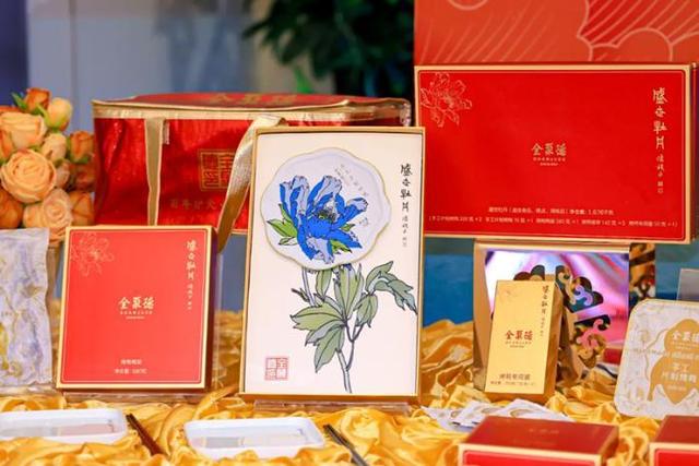 花胶排骨鸡爪煲汤的做法大全 2026年花胶排骨鸡爪煲汤的做法大全视频