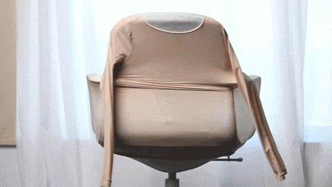 爽翻了！今天起女生真不用穿内衣了......