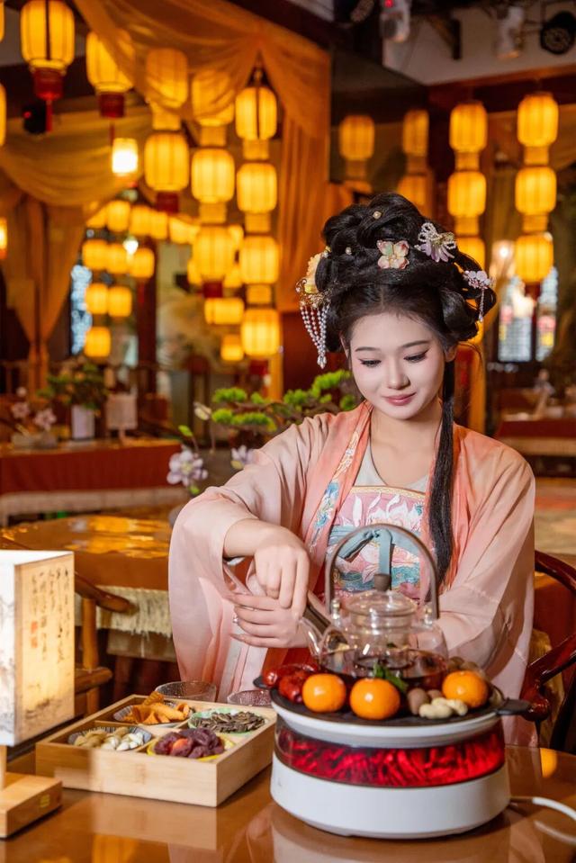 台儿庄古城的入冬六件套，暖暖的很贴心！