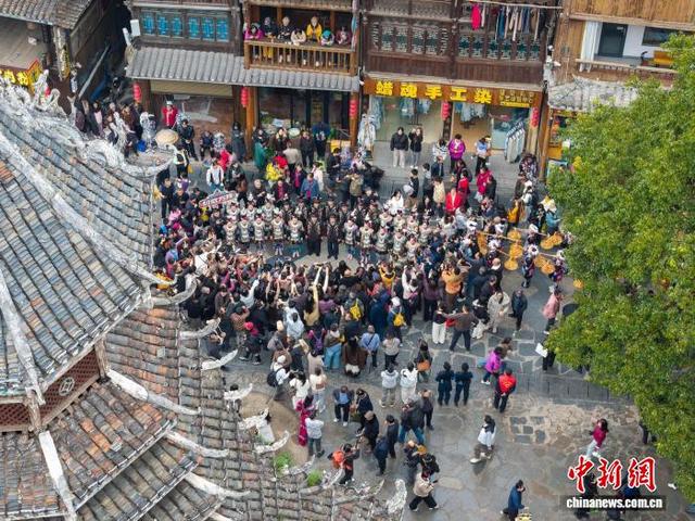 肇兴侗寨：侗年迎八方游客