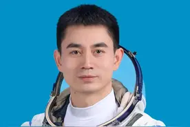 二次飞天，叶光富担任神舟十八号航天员乘组指令长图片