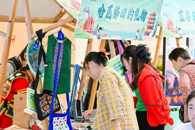 武汉伢，红河邀你来北纬23°享受旅居生活！