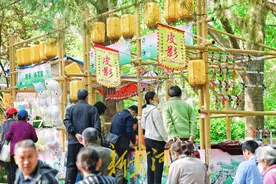 一起“上春山”！济南千佛山“三月三”庙会迎客流小高峰图片