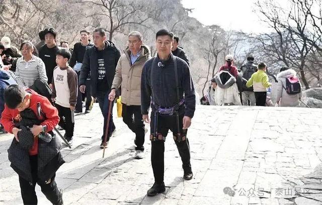 文旅观察｜给山装电梯，能为山岳型景区带来什么？