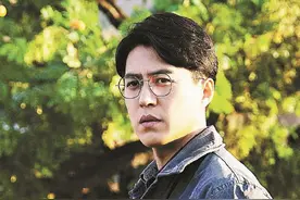 靳东：掰掉枝子，然后成为自己图片