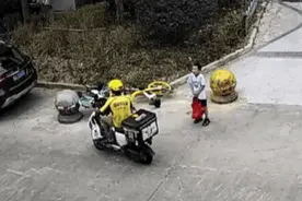 “外卖侠”丁志，好样的！图片