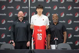 身高2.18米，杨瀚森被开拓者队选中！NBA又有了“中国大个子”图片
