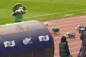 直击浙江绿城2025中超首秀丨开赛10分钟浙江绿城1-0领先大连英博图片