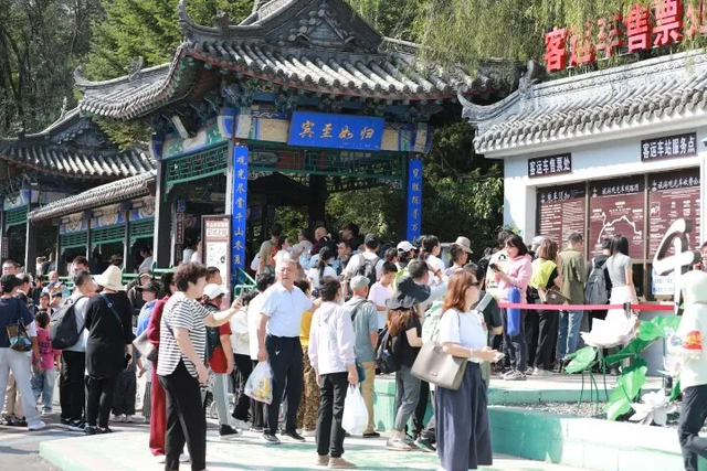 全域客流再迎高峰！鞍山千山风景名胜区魅力刷屏
