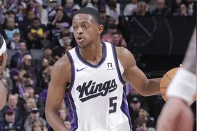 福克斯33+6+6小萨17+16+7 国王主场逆转独行侠图片