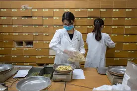 中医治疗癌症靠谱吗？院士直言：中药不能根治癌症，咱不能吹牛！图片