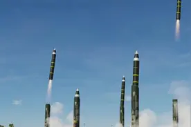 全球顶尖核武东风41，射程达1.4万公里，中国央视再也不藏着了图片